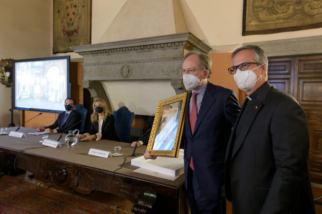 Conferimento dell’onorificenza a Monsignor Dario Viganò: presente alla cerimonia anche la Bottega Tifernate