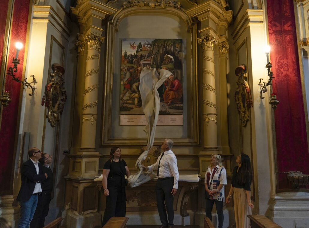 L’Adorazione dei Pastori di Luca Signorelli torna a Città di Castello: la Bottega Tifernate ne realizza la riproduzione identica. cover